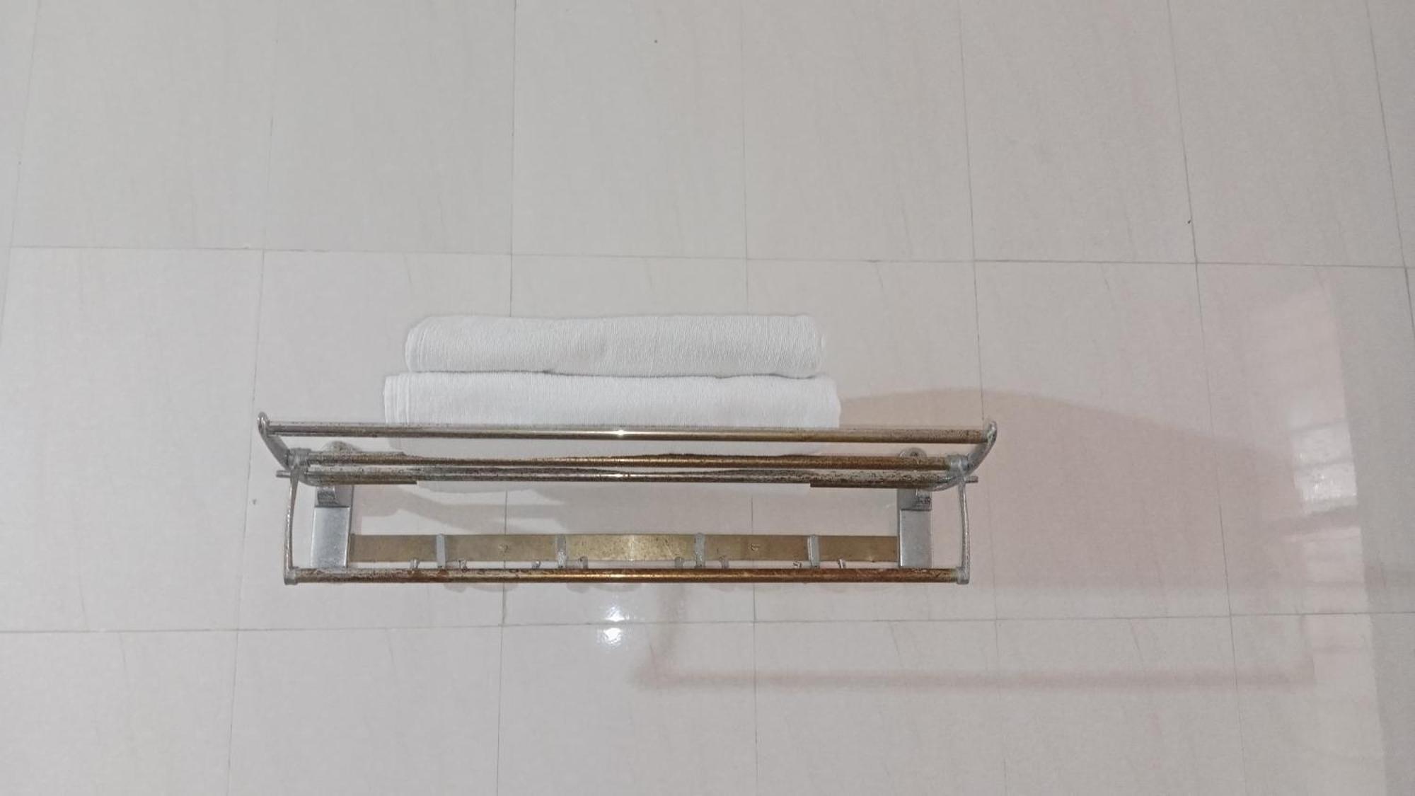Hotel Swamiraj Indāpur Esterno foto